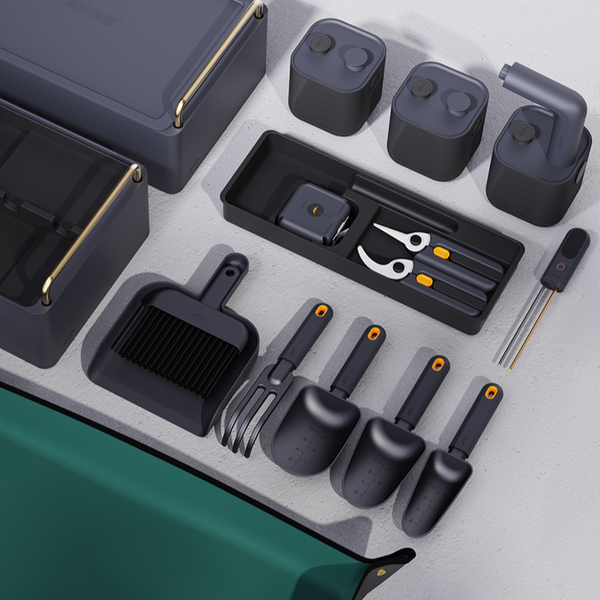 スコップ４種、剪定ばさみ２種、グローブなどが入った、一生モノのガーデニングセット【GARDENING SET W2-AB】
