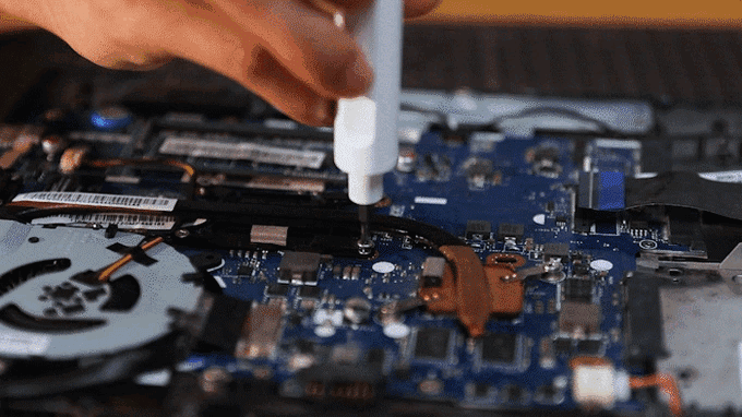 本体40g！120種精密ビットで、電動/手動も自由自在のペン型マルチドライバー！【M-XTR: 148-in-1】