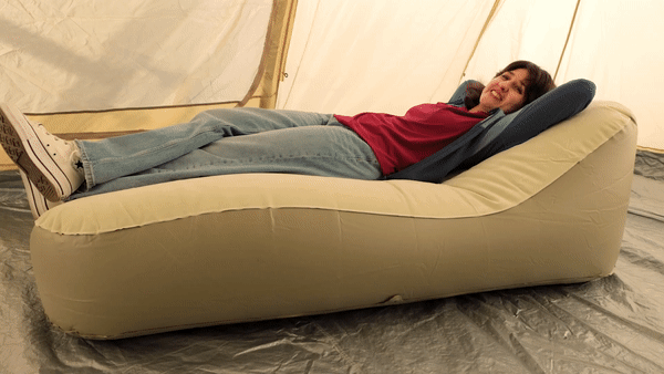 高級コットンフランネル素材で寝心地抜群！アウトドアを更に充実させるソファー！【HOTO AIR SOFA】
