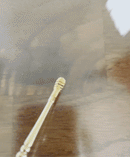 全方位死角なし！サッと撫でるだけで耳垢ごっそり。【EAR WAX CLEANER らくらく耳かき】